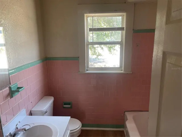 1170