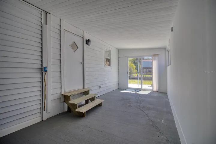 Enclosed carport/garage