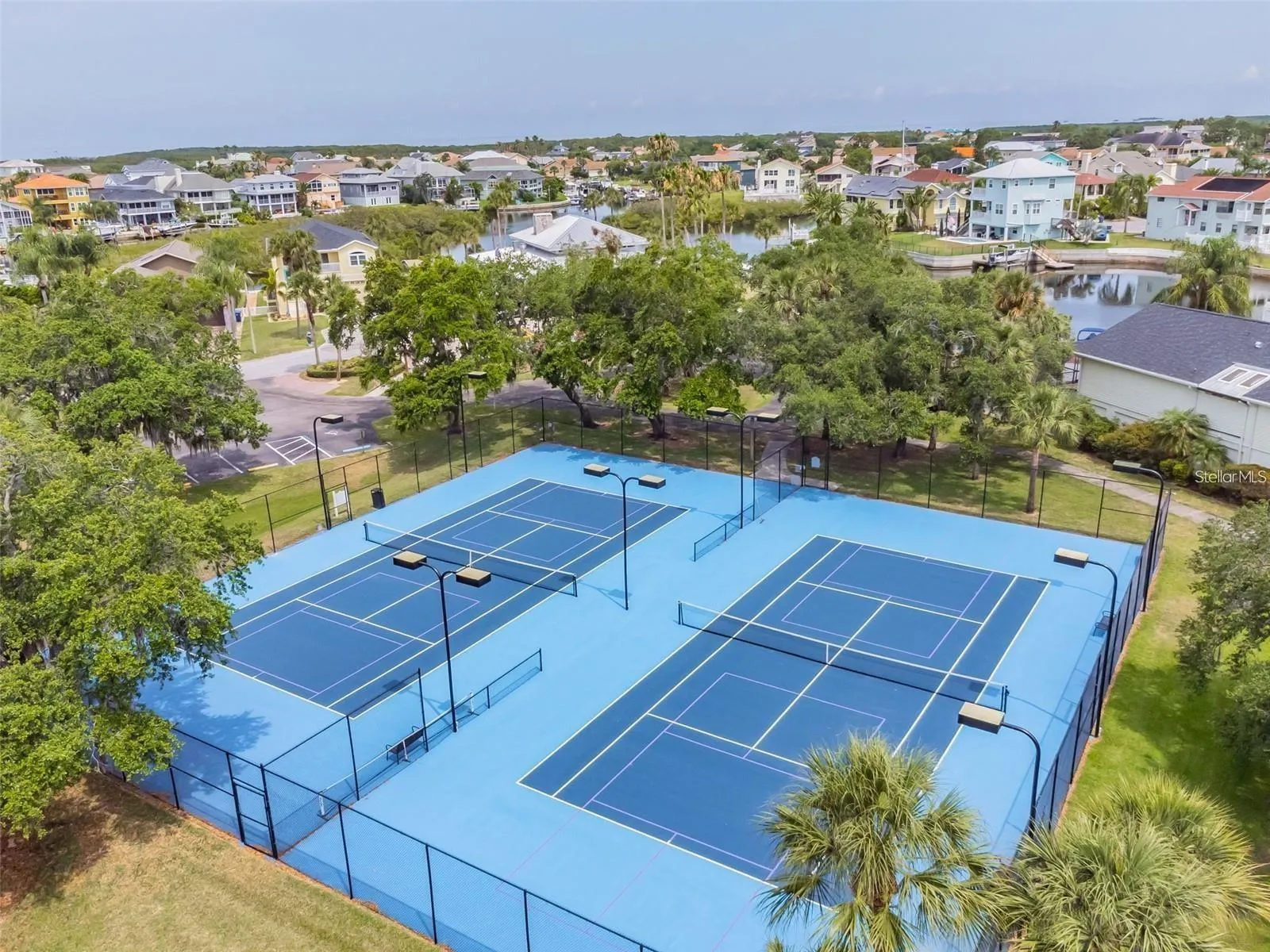 TENNIS
