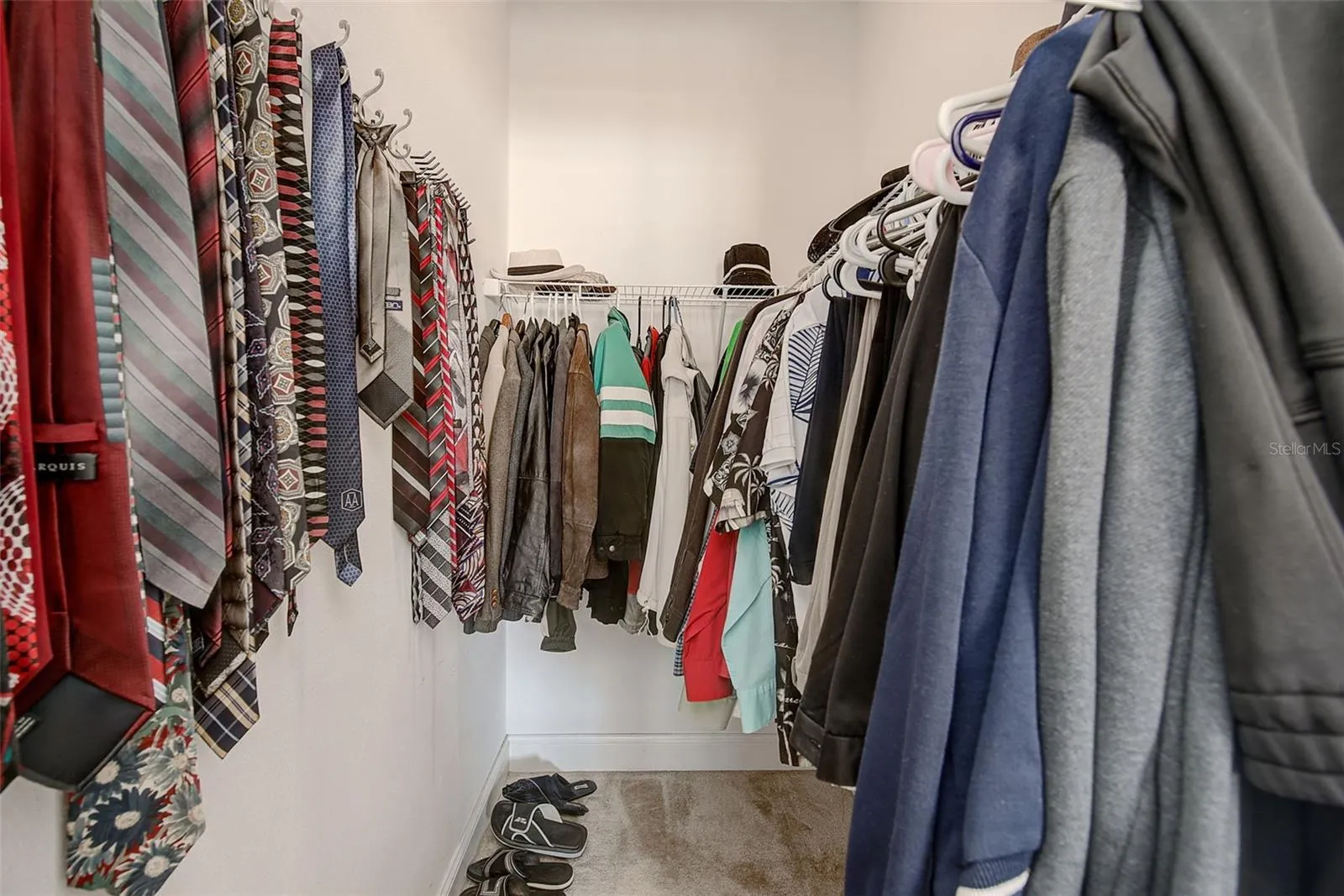 3RD BEDROOM WALK IN CLOSET