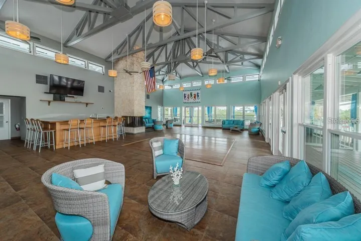 CLUBHOUSE