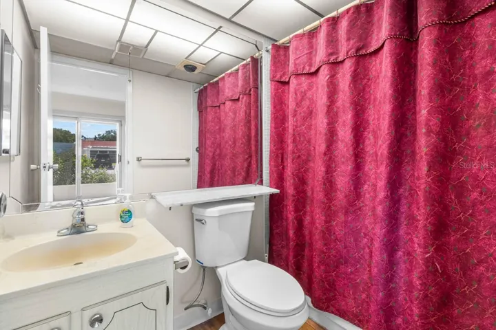 Bathroom I