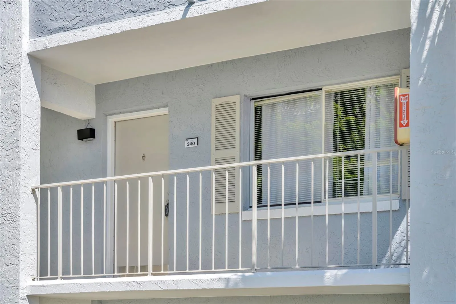 Front Door/Entryway