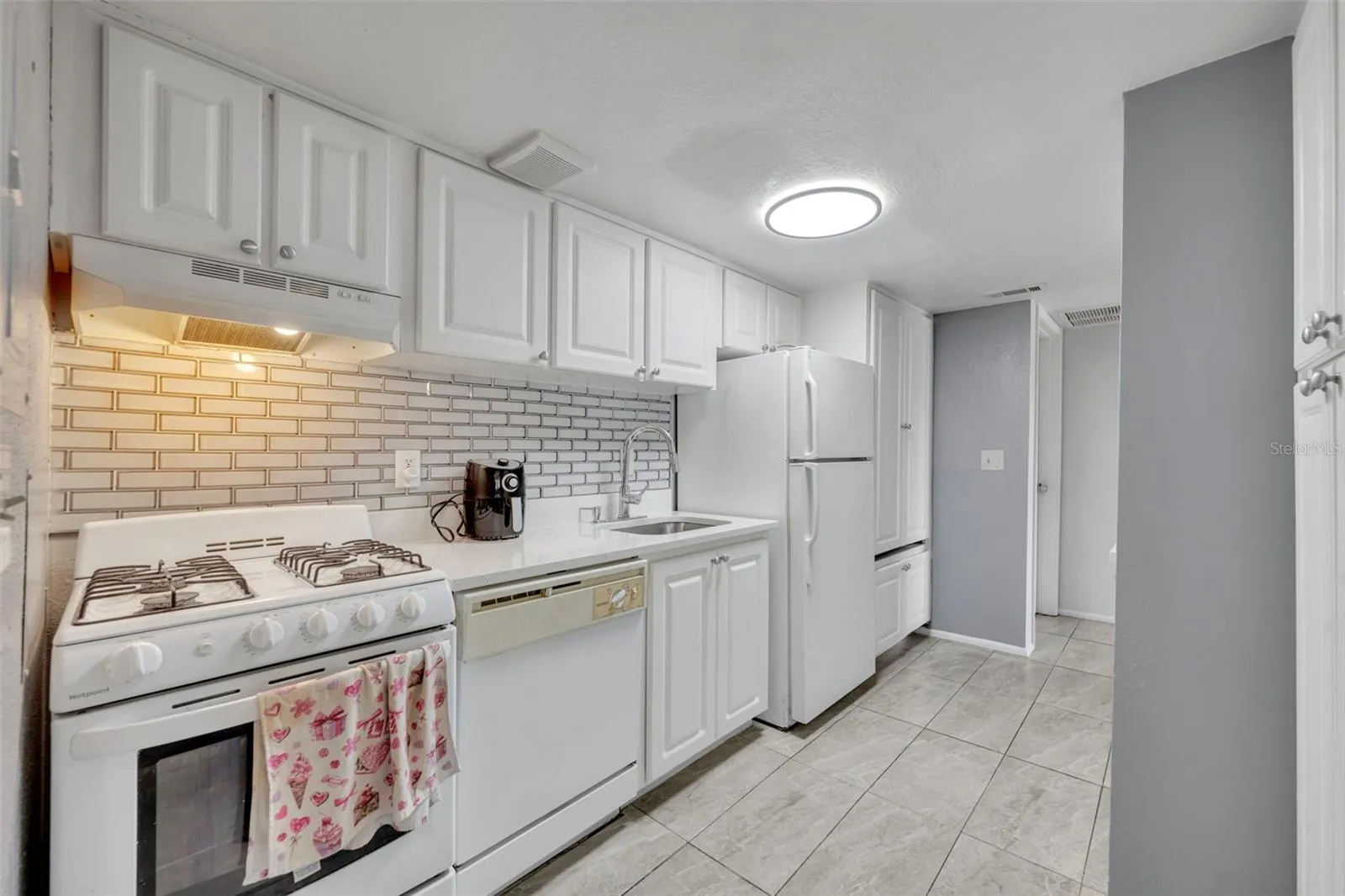 Beautifully Updated Kitchen