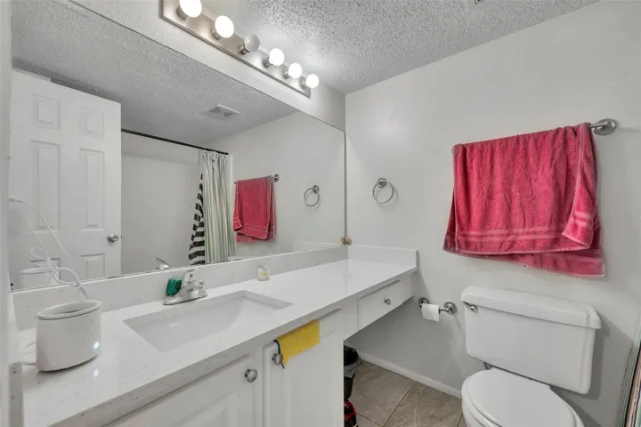 2nd Bathroom