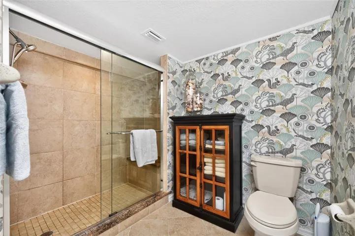SEPARATE ROOM FOR THE LARGE SHOWER AND TOILET!