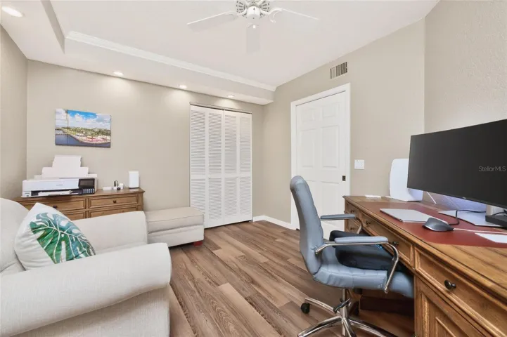 NICE HARDWOOD FLOORING!