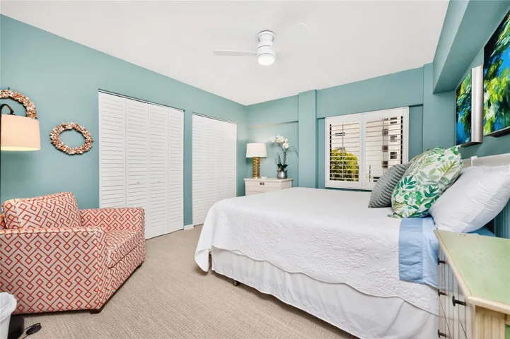 12X13 NICELY APPOINTED GUEST BEDROOM WITH A LAARGE CLOSET!