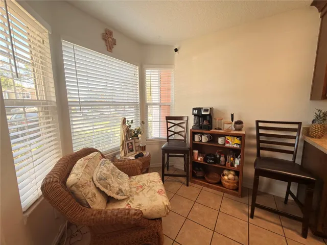 Breakfast Nook in Kitchen area