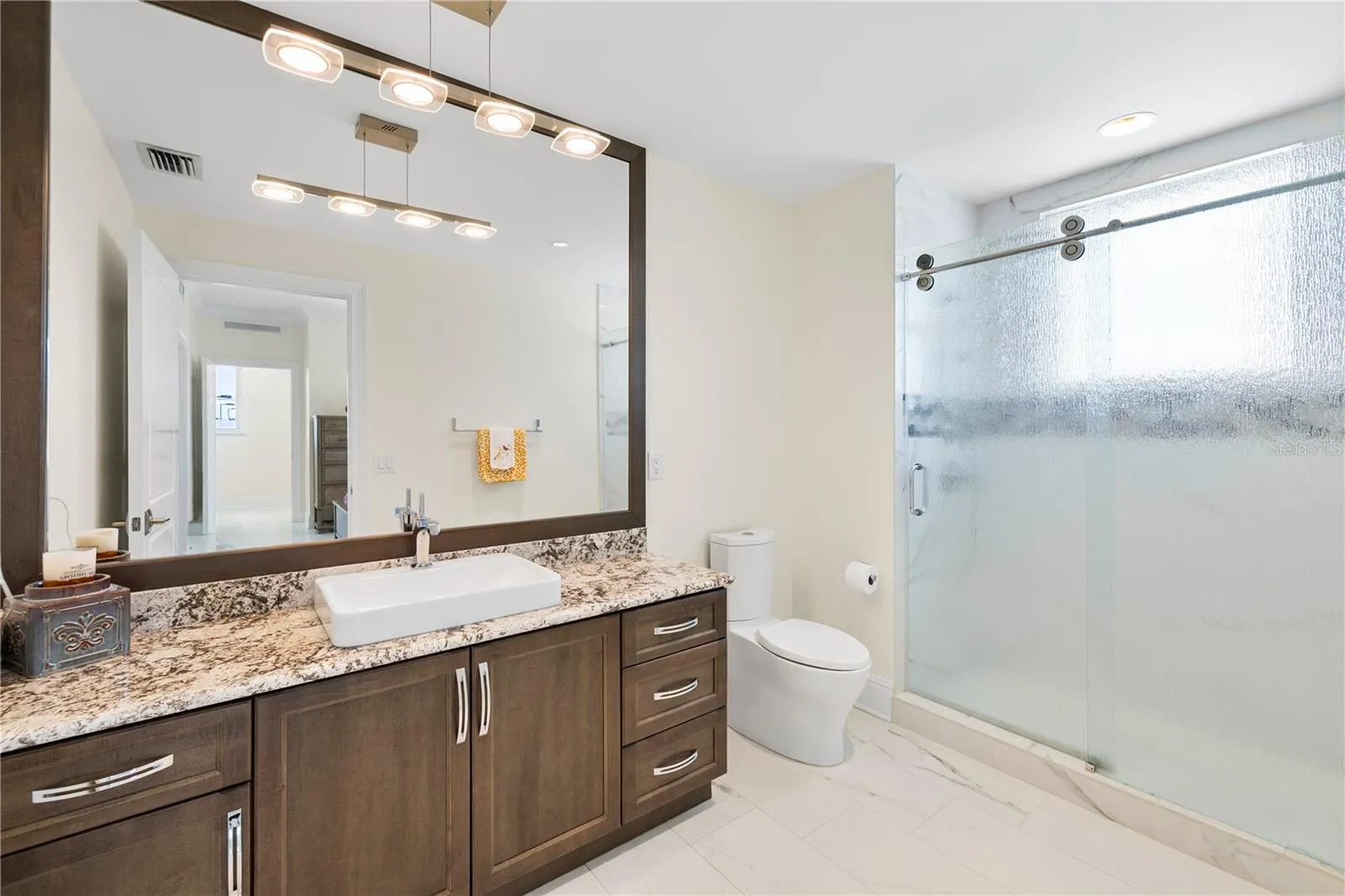 2nd Floor guest Bedroom Bath