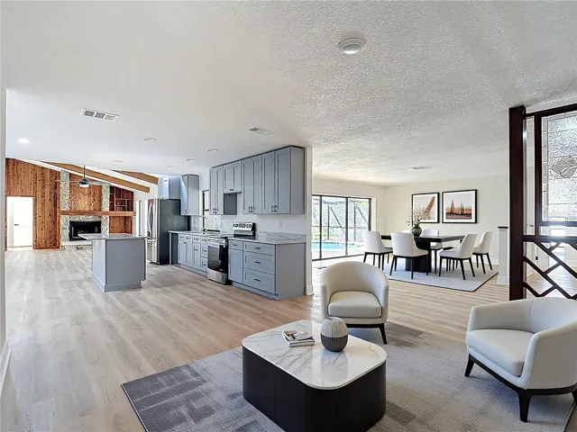 Dinning or familyvirtually staged