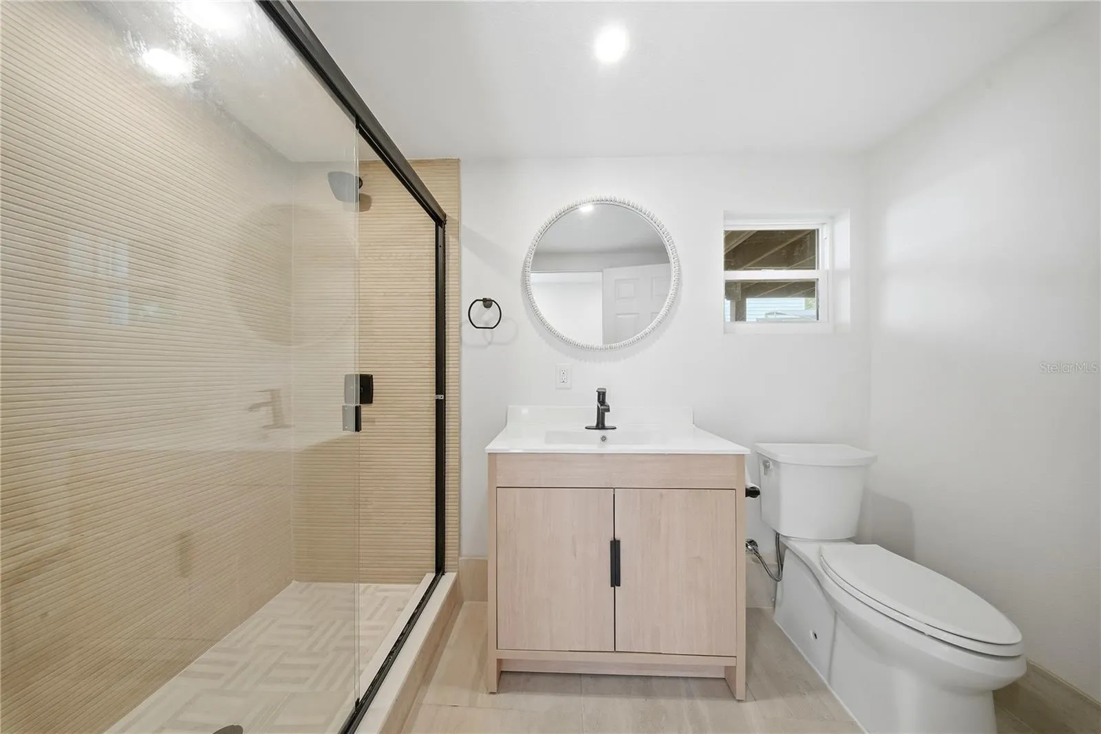 1st Floor Bathroom