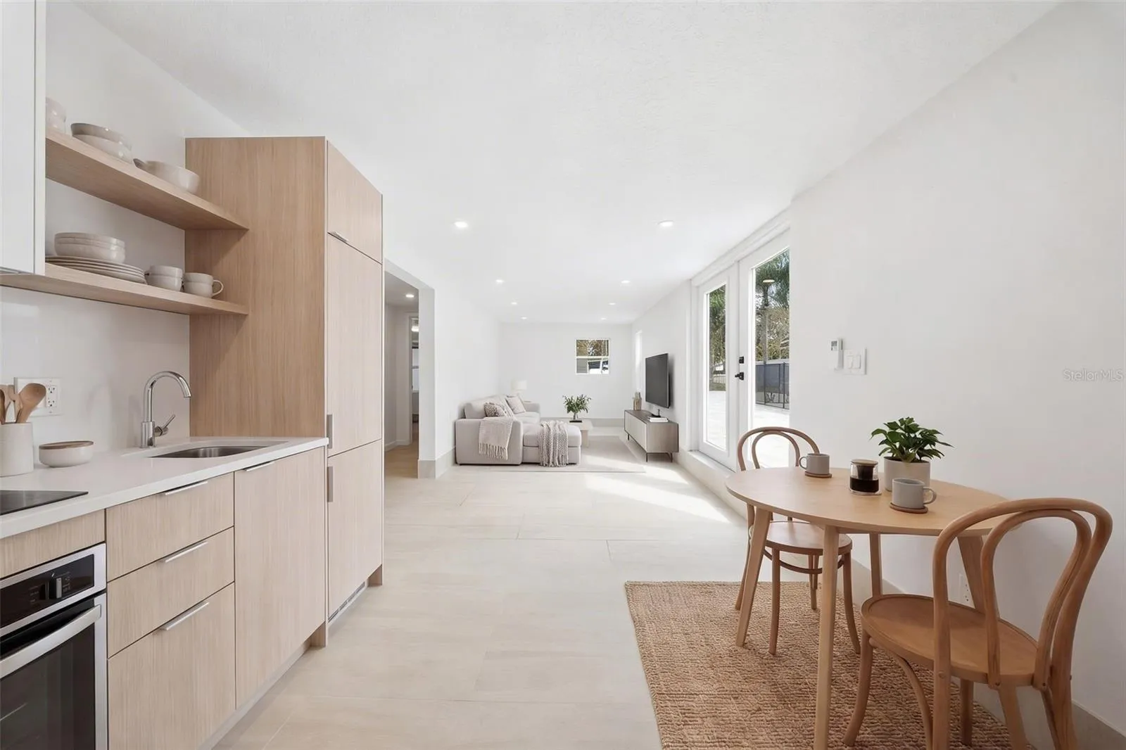 1st Floor - Poolside Staged As Muti-Family Rental
