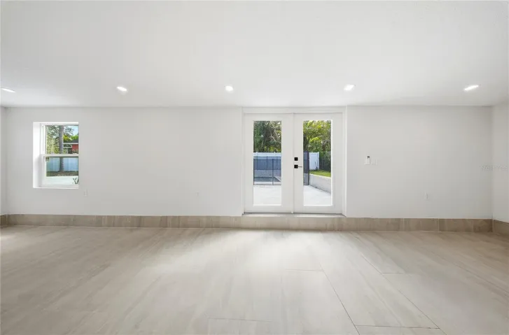 1st Floor - Poolside