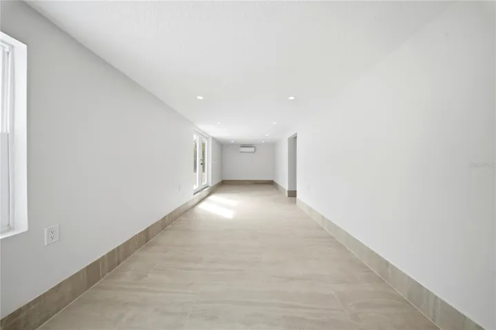 1st Floor - Poolside