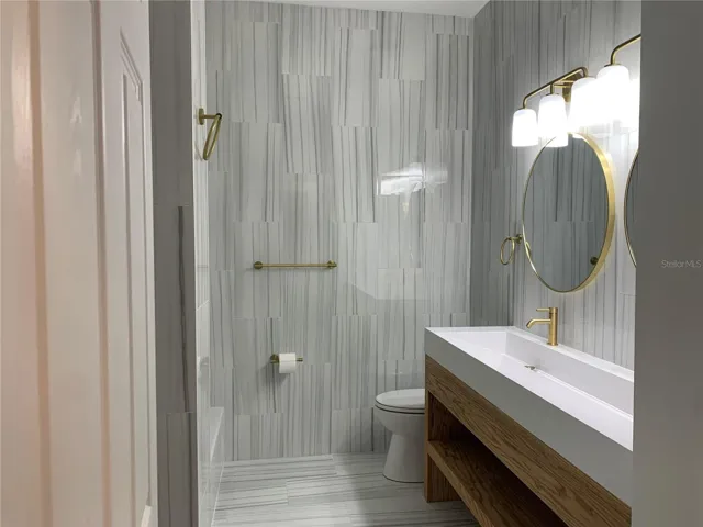 hall Bath