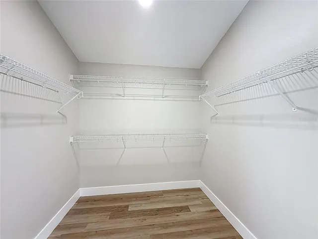 Walk - In Closet