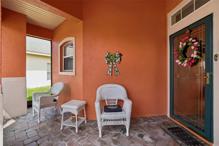SCREENED-IN FRONT PORCH