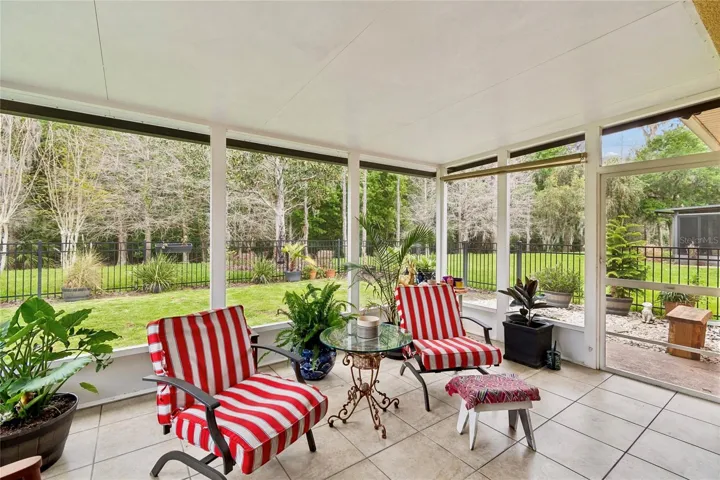 GREAT OUTDOOR SPACE!