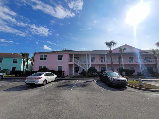 4bedroom/3bath Condo