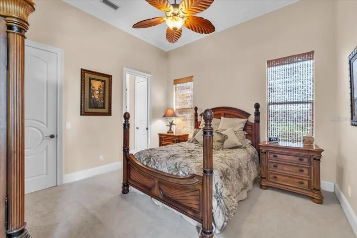 SENDING BEDROOM