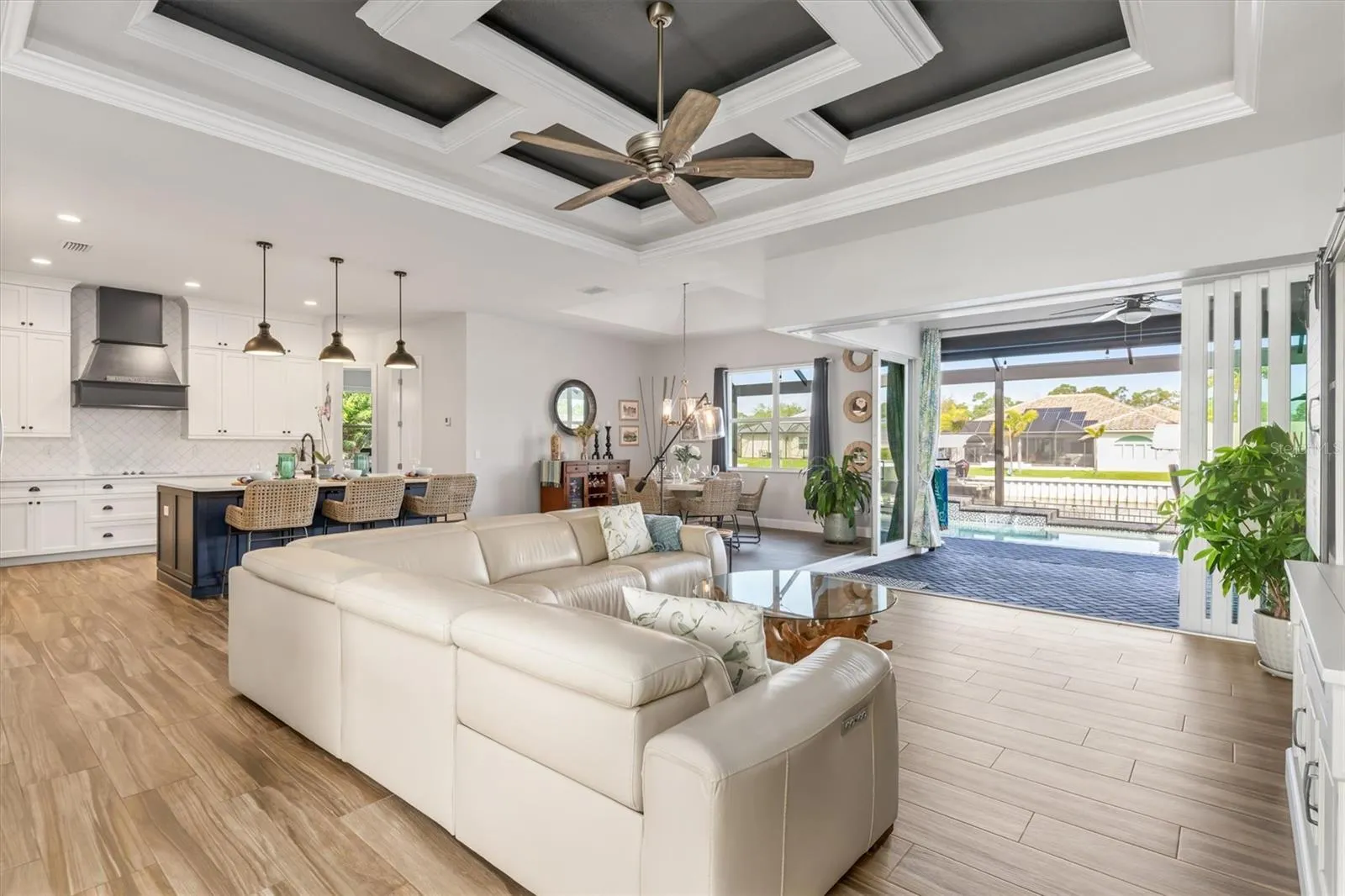 Lots of Entertaining Space