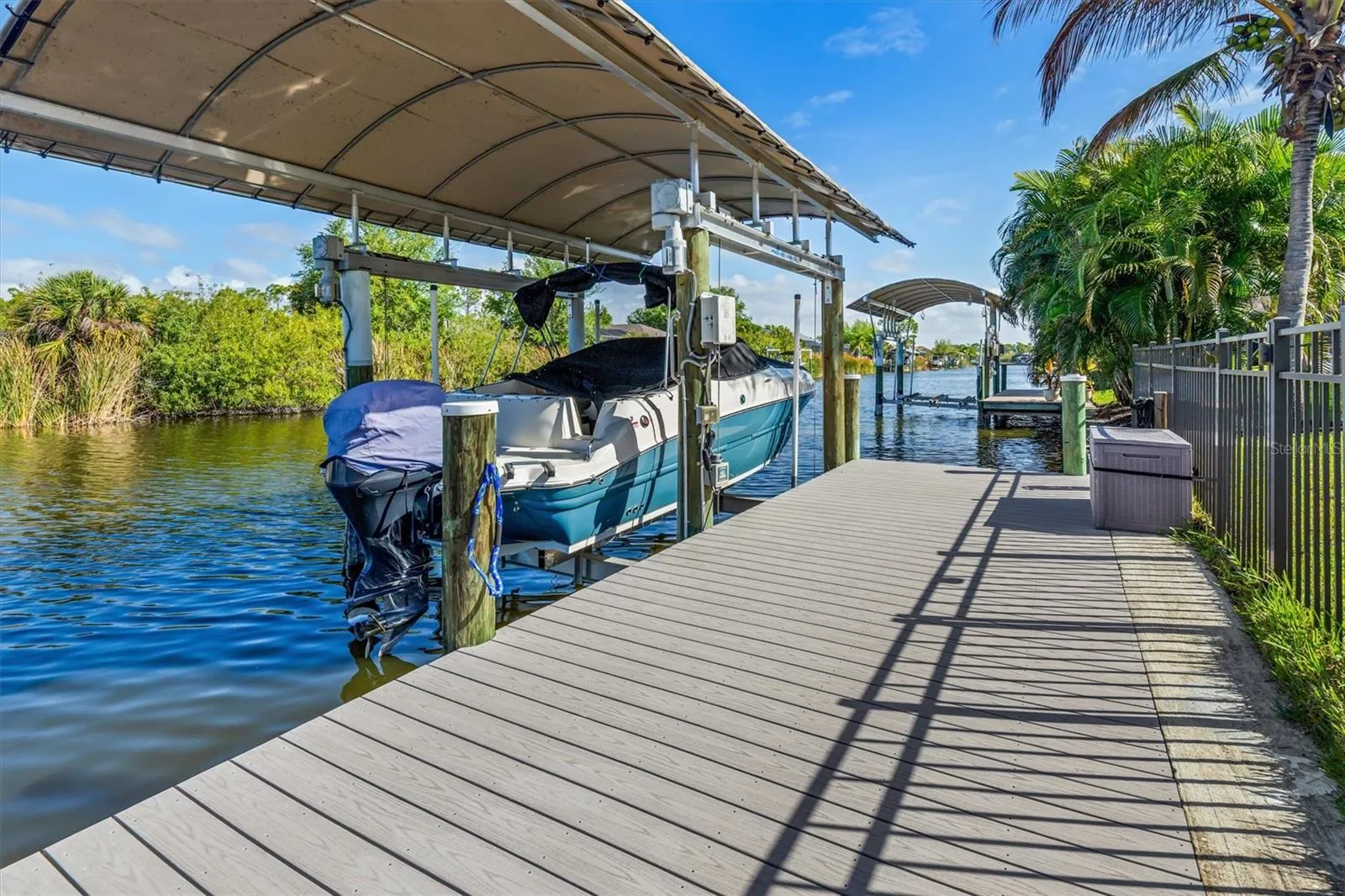 Boat Lift With Canpoy