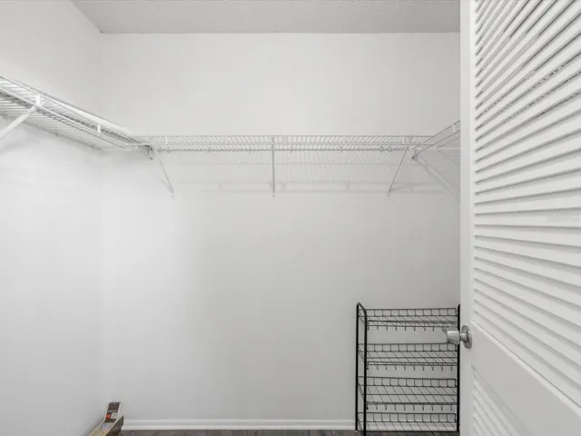 Walk in closet