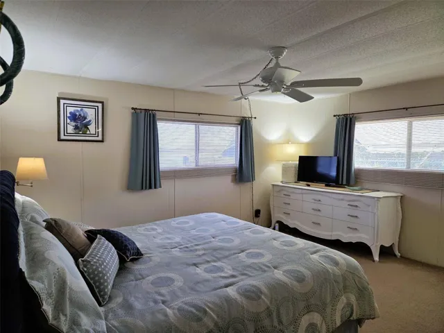 Nice size Primary bedroom