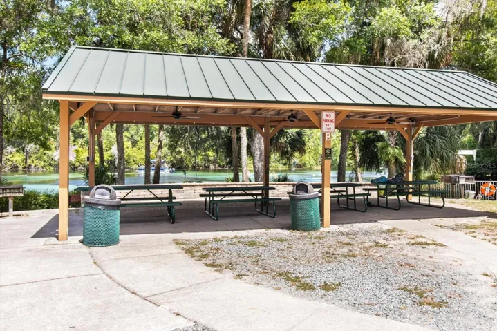 Pavilion River lot