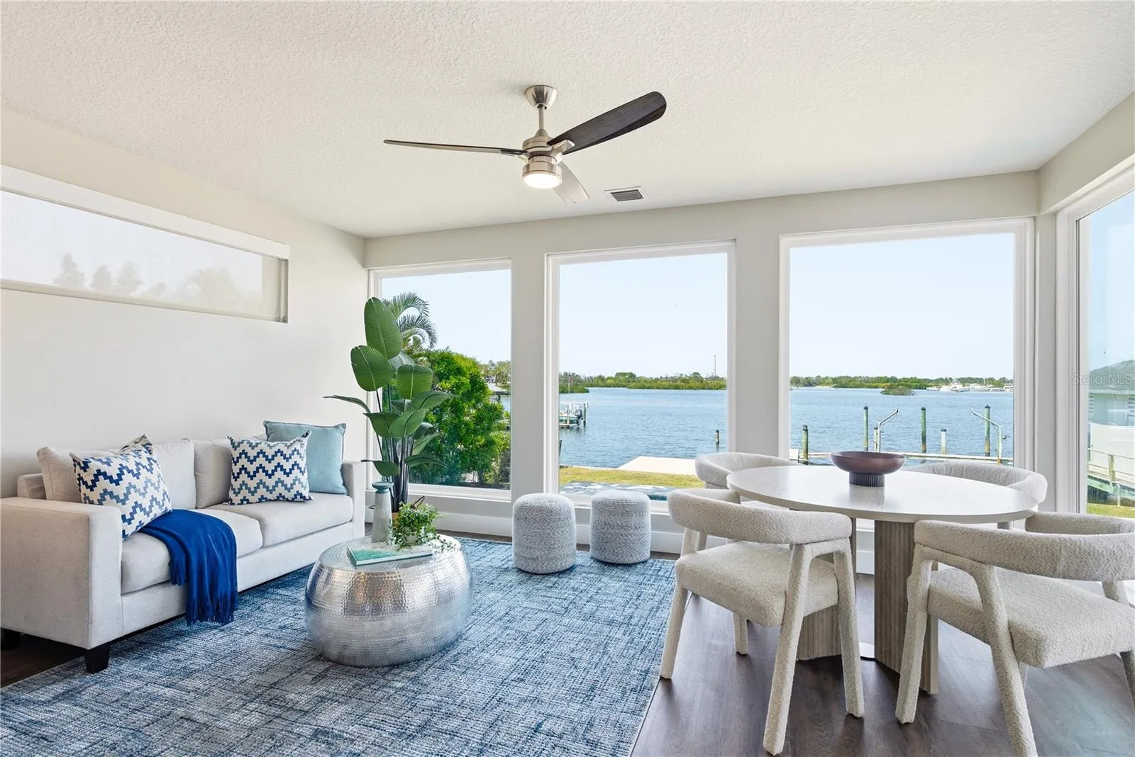 Breakfast Room