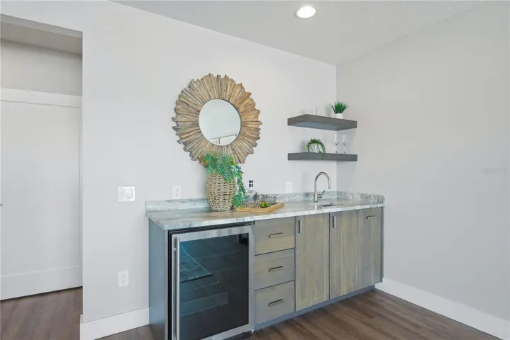 Primary Suite wet bar