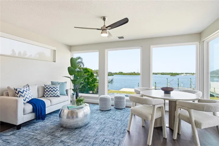 Breakfast Room