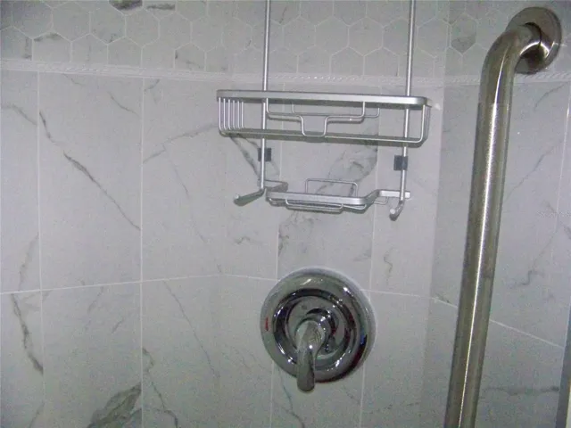 MASTER SHOWER