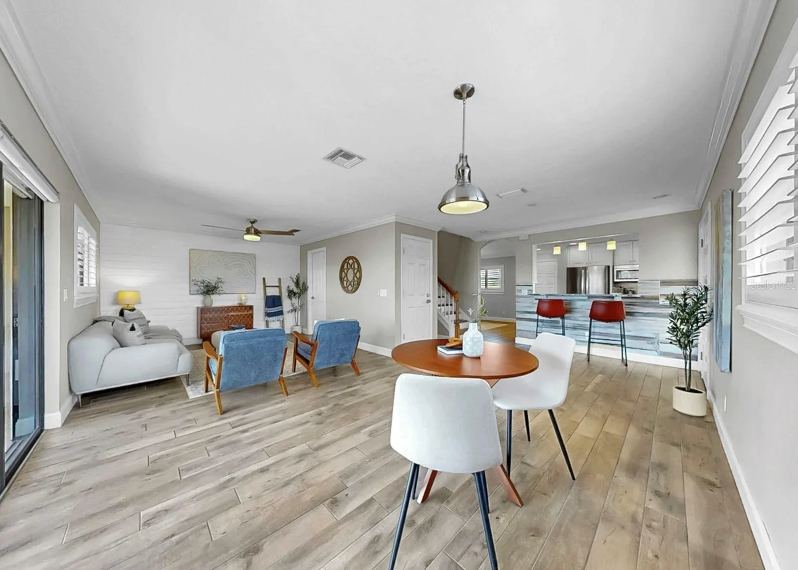 Flex/Living Room