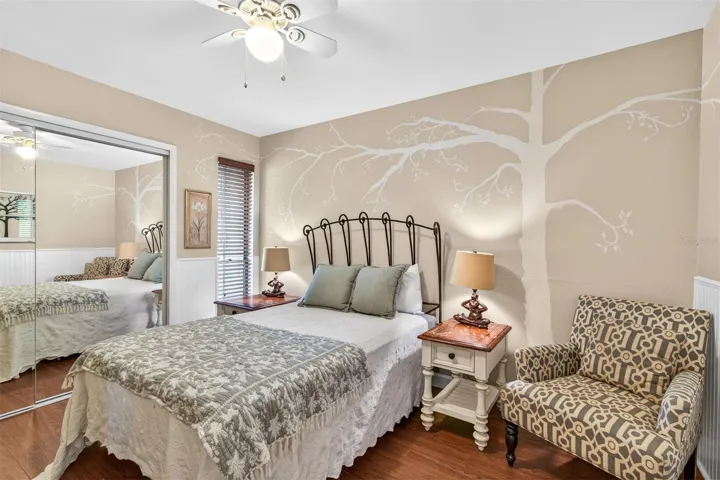 Guest bedroom #1