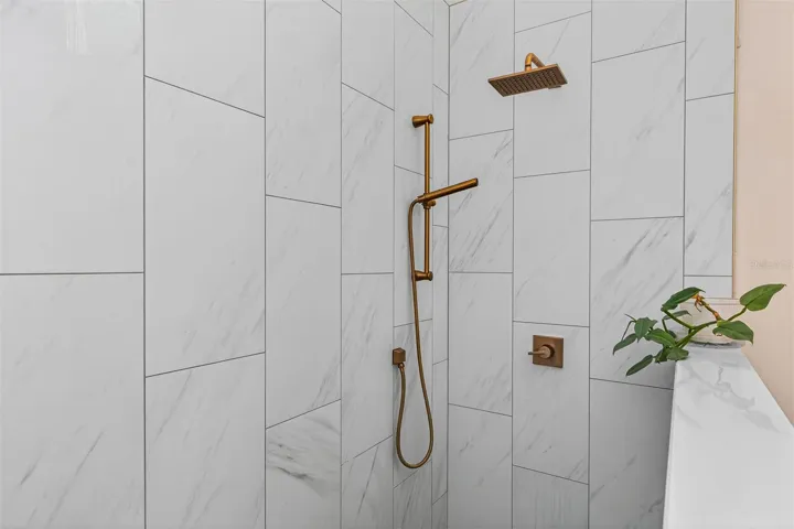 Primary shower