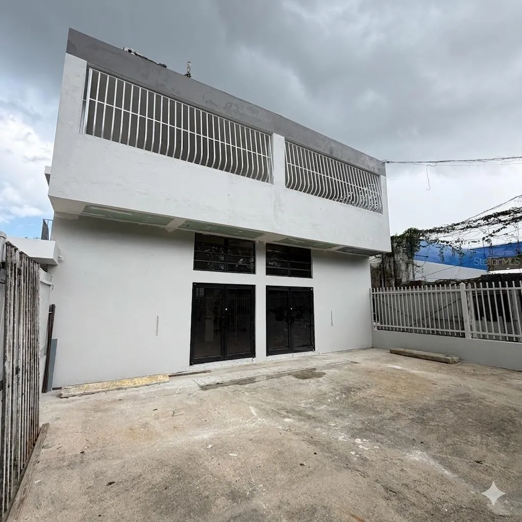 FRONT FACADE