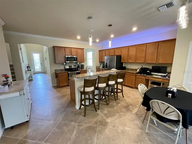 Kitchen With Eating Area