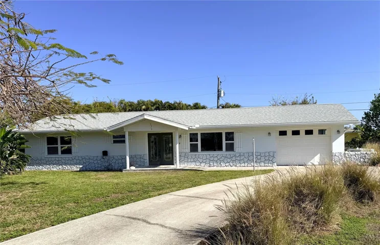 Huge corner lot