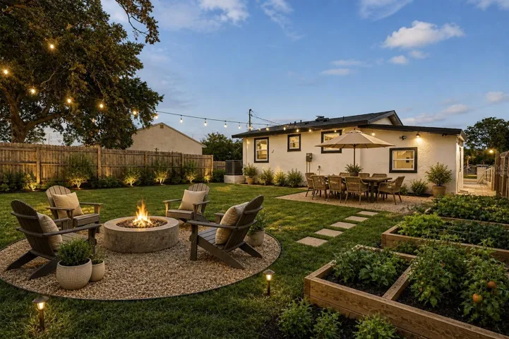 Virtually staged Backyard