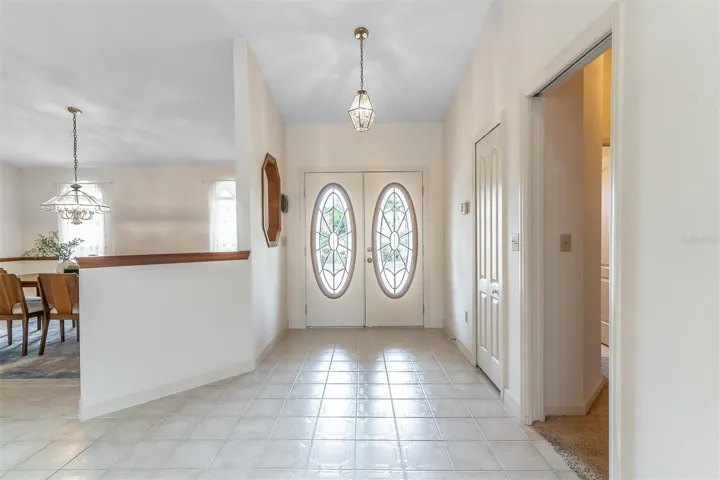 Front Entry Way Complete with Coat Closet
