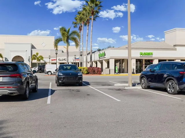 Shopping right across the street, stroll right over!