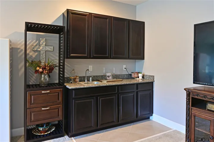 Wet bar