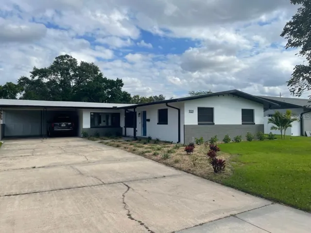 Located in a Great Neighborhood!