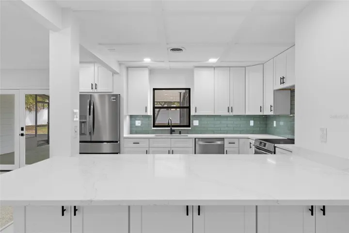 Solid Surface Counter Is Great For Entertaining