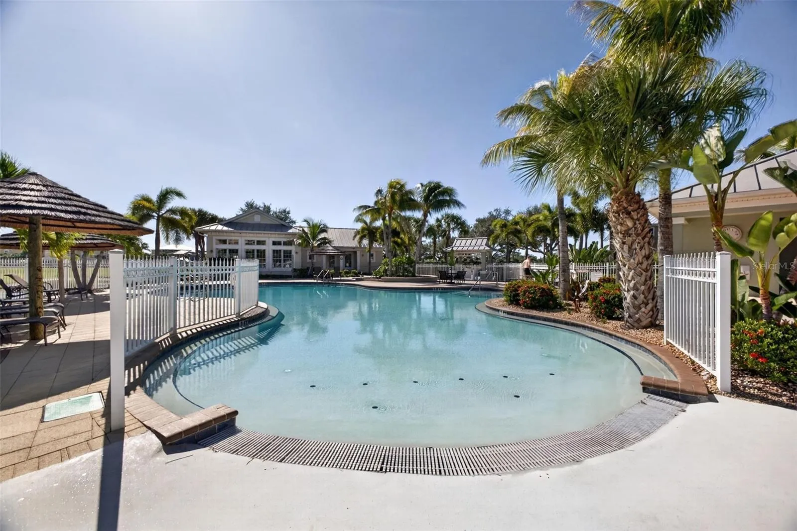 Walk in Beach Like Pool