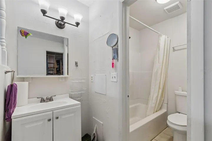 En Suite Bathroom