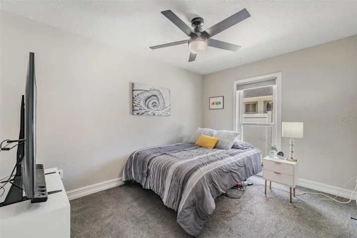 2nd/guest bedroom