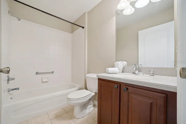 Guest Bathroom = bathtub/shower combo.